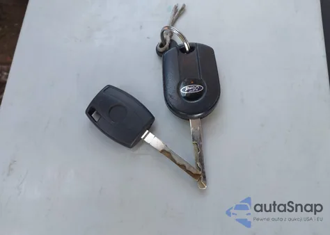 2015 Ford Fiesta Se z USA, uszkodzony, nr VIN 3FADP4EJ7FM160135